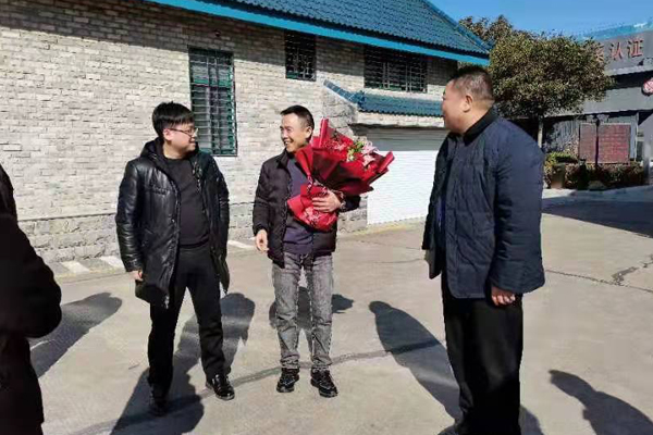 喜迎新春，南莫鎮(zhèn)領(lǐng)導(dǎo)到我公司慰問走訪